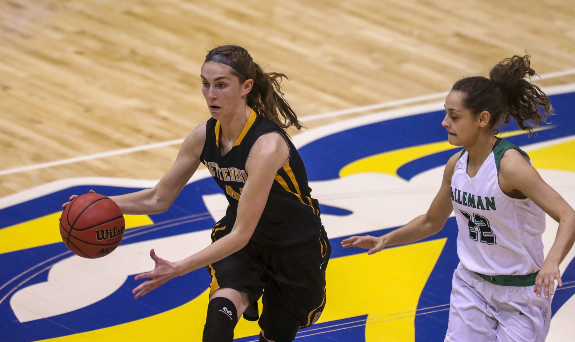 031819-qct-spt-seniorhoops-g018